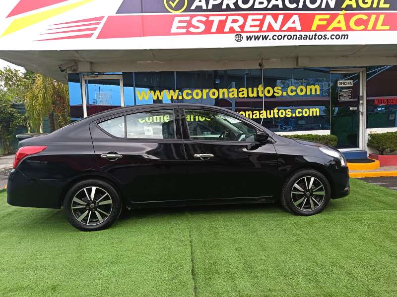 2019 VERSA EXCLUSIVE AUT, ELEC, CLIMA, PIEL, 4P NEGRO 